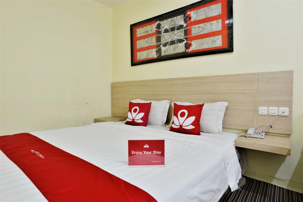 Zen Rooms Rujia Pecenongan Jakarta Exterior foto